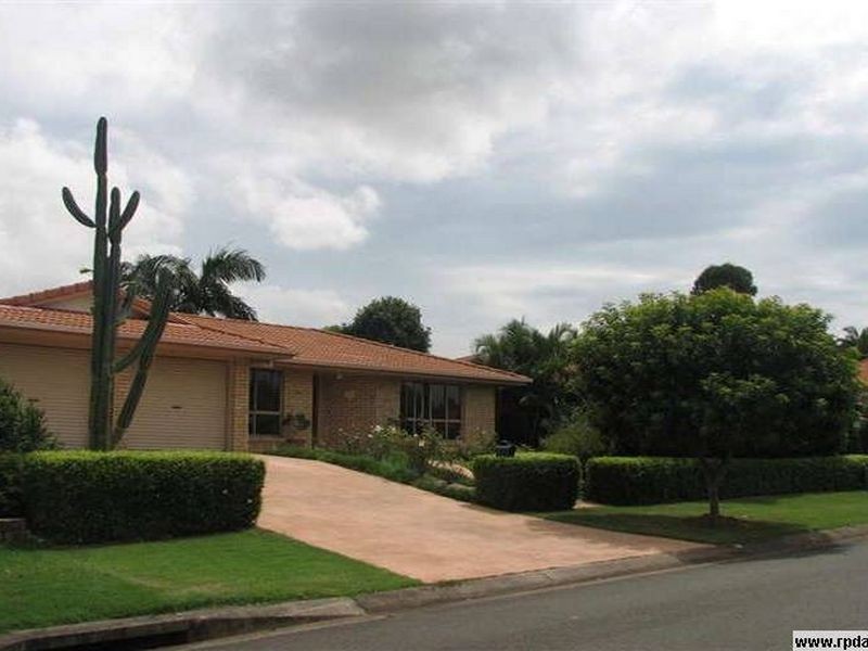 35 Manor Drive, Wellington Point QLD 4160