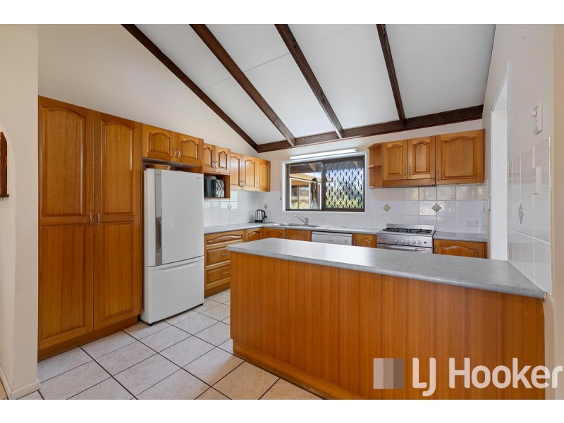 27 Lowanna Terrace, Cleveland QLD 4163