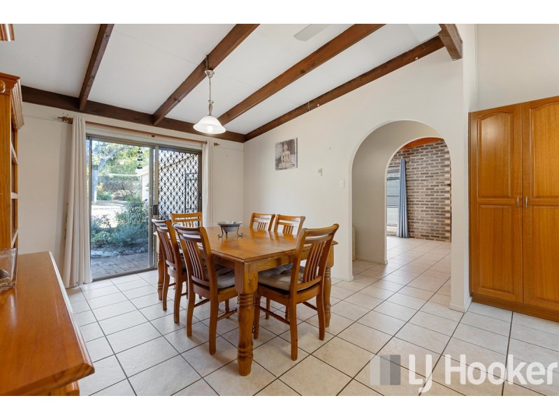 27 Lowanna Terrace, Cleveland QLD 4163