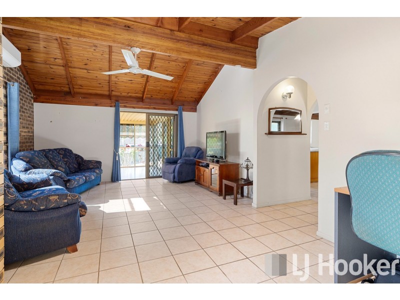 27 Lowanna Terrace, Cleveland QLD 4163