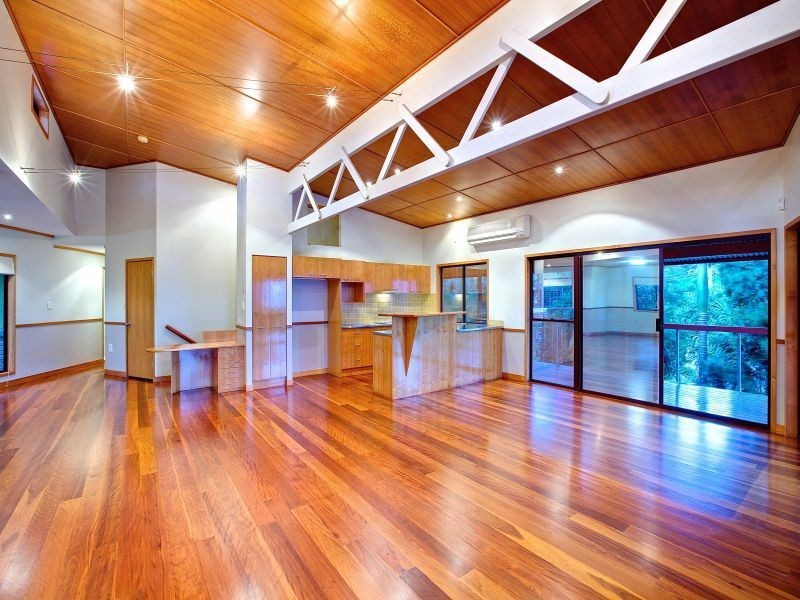 42 Raby Esplanade, Ormiston QLD 4160