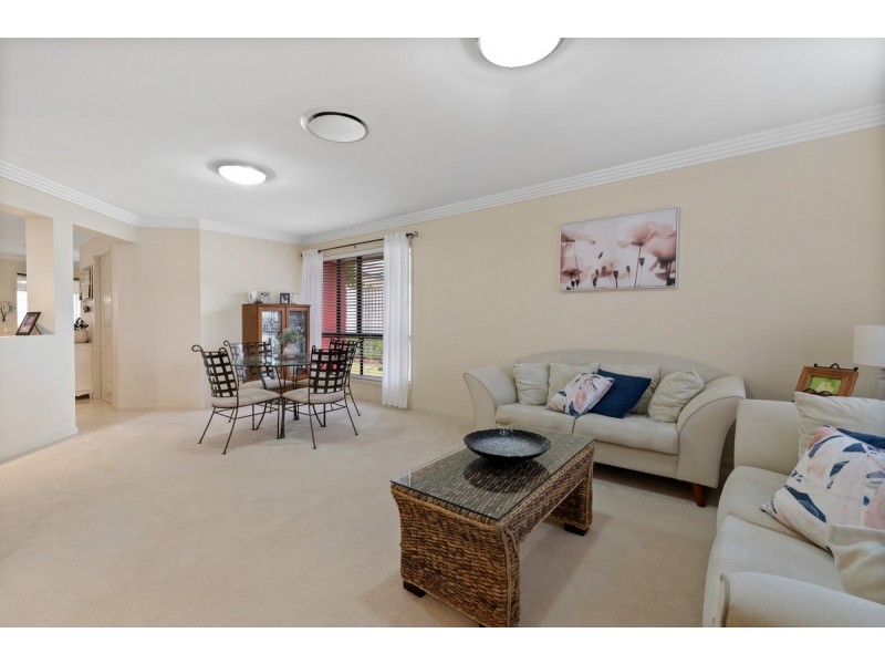 8 Cypress Street, Heathwood QLD 4110