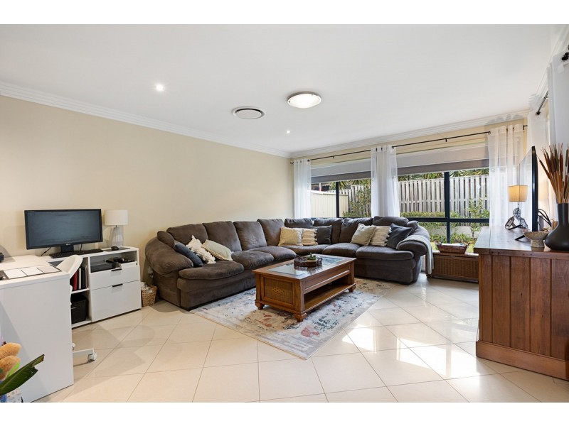 8 Cypress Street, Heathwood QLD 4110