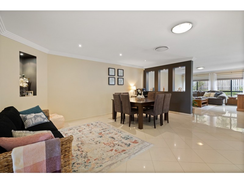 8 Cypress Street, Heathwood QLD 4110