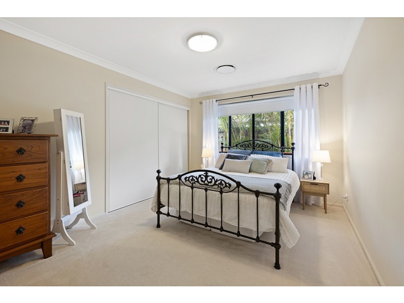 8 Cypress Street, Heathwood QLD 4110