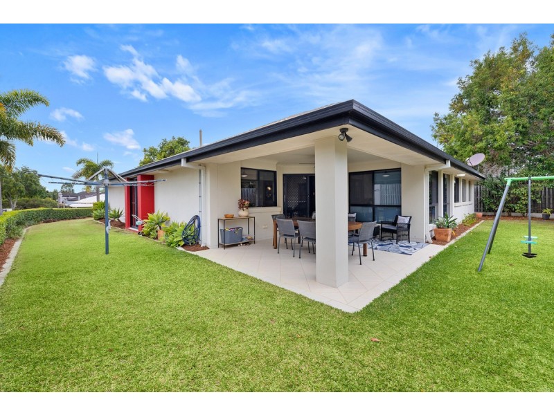 8 Cypress Street, Heathwood QLD 4110