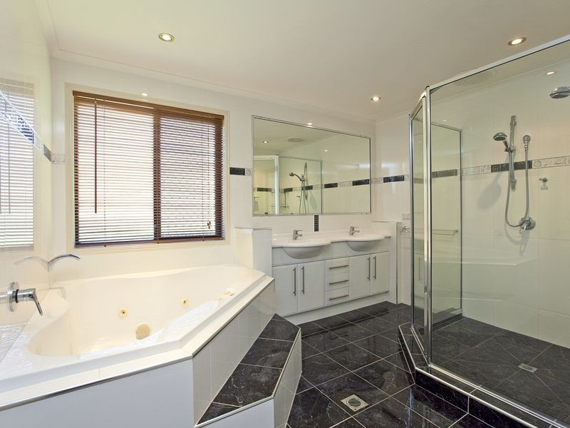 7 Rosella Street, Wellington Point QLD 4160