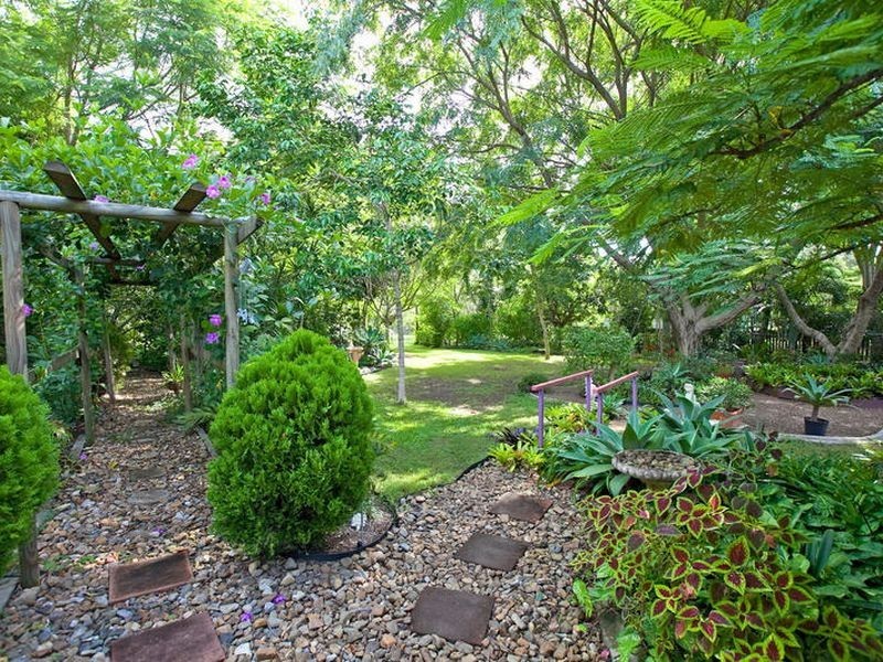 36 Whitehall Avenue, Birkdale QLD 4159