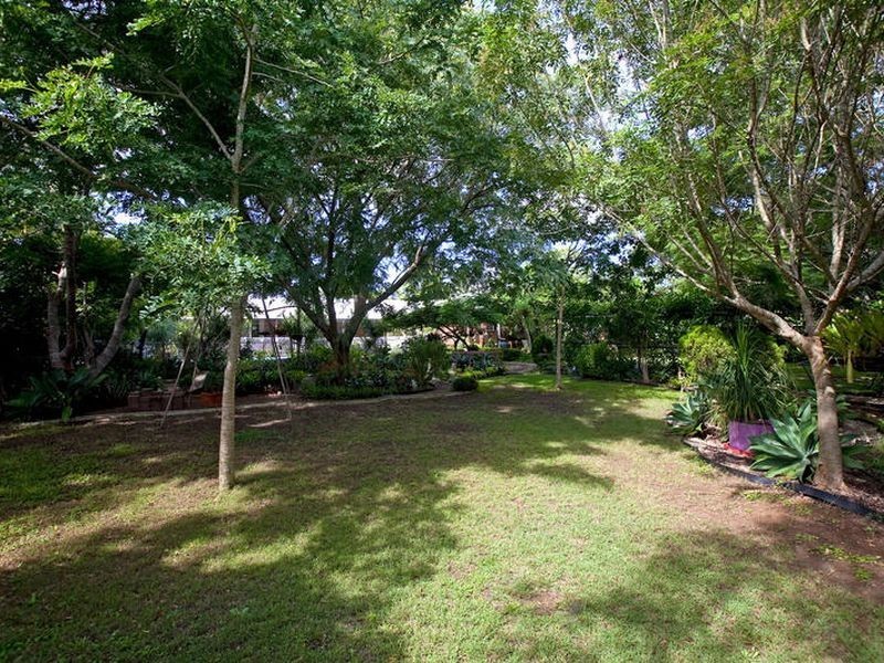 36 Whitehall Avenue, Birkdale QLD 4159