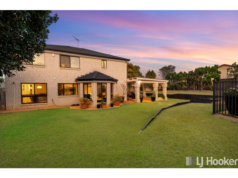 8 Eucalypt Place, Ormiston QLD 4160