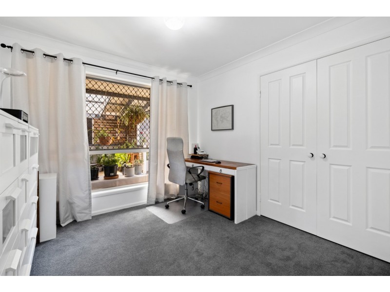 16 Lauren Court, Birkdale QLD 4159