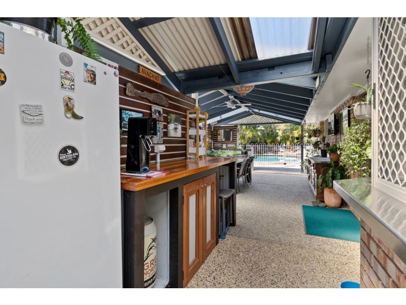 16 Lauren Court, Birkdale QLD 4159