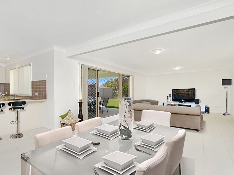 8 Westmill Close, Wellington Point QLD 4160