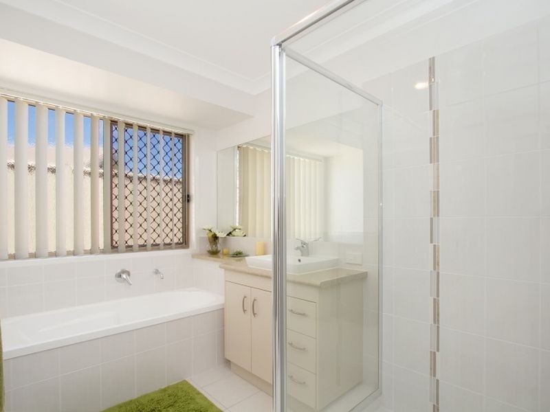8 Westmill Close, Wellington Point QLD 4160