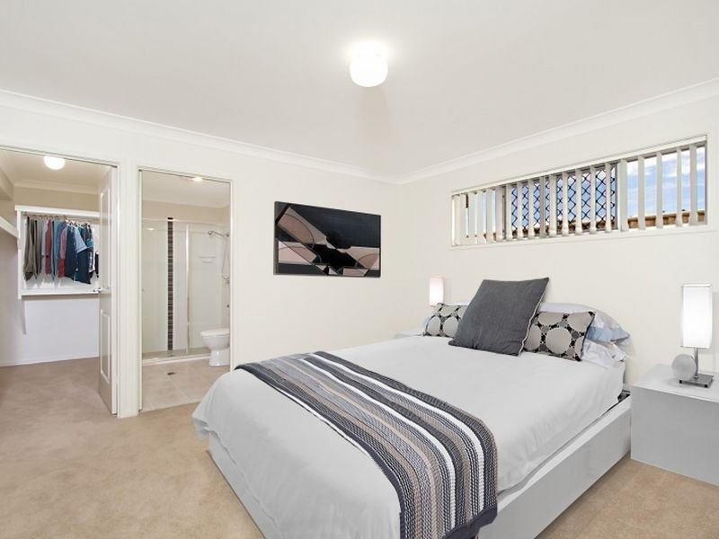 49 Lancaster Circuit, Redland Bay QLD 4165