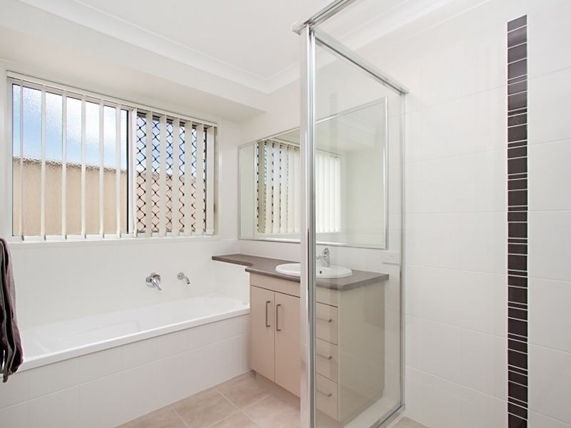 49 Lancaster Circuit, Redland Bay QLD 4165