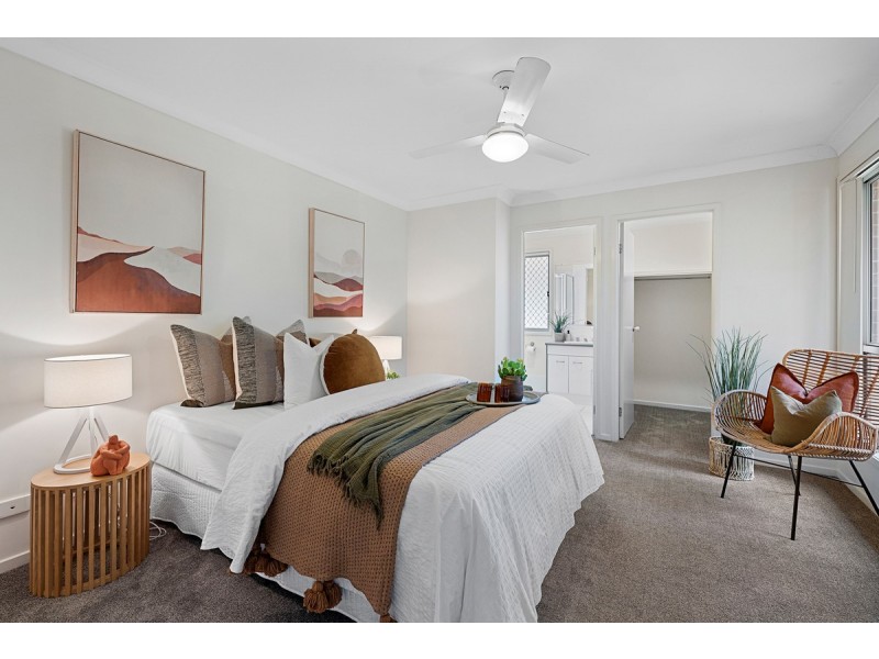 10 Green Place, Redland Bay QLD 4165