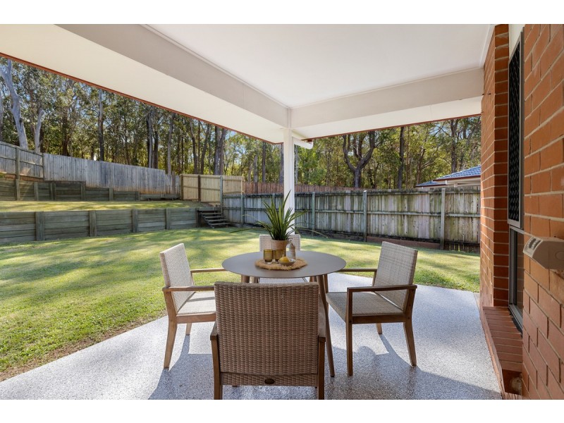 10 Green Place, Redland Bay QLD 4165