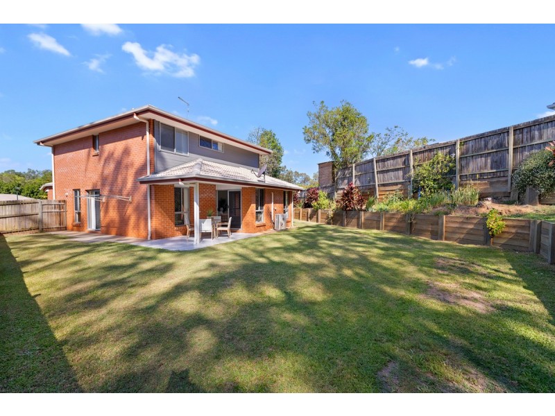 10 Green Place, Redland Bay QLD 4165