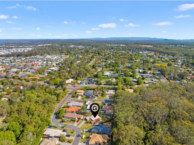 10 Green Place, Redland Bay QLD 4165