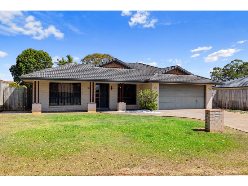 11 Seaholly Crescent, Victoria Point QLD 4165