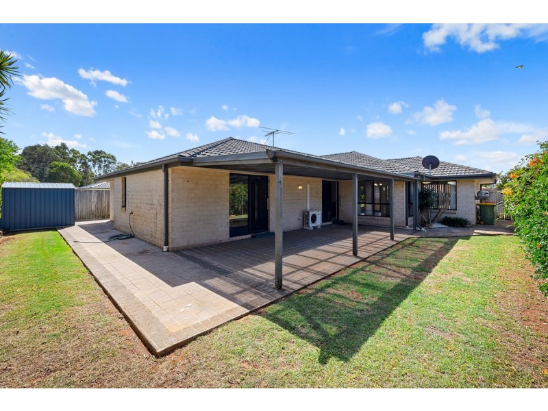 11 Seaholly Crescent, Victoria Point QLD 4165