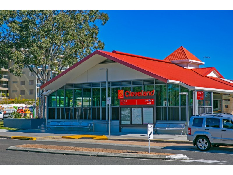 67-69 Shore Street East, Cleveland QLD 4163