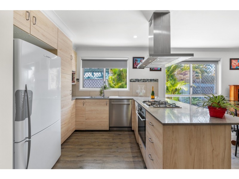 44 Lithfield Place, Loganholme QLD 4129