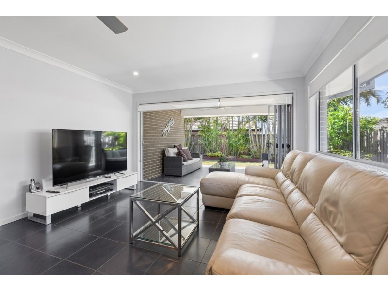 16 Freshwater Street, Thornlands QLD 4164