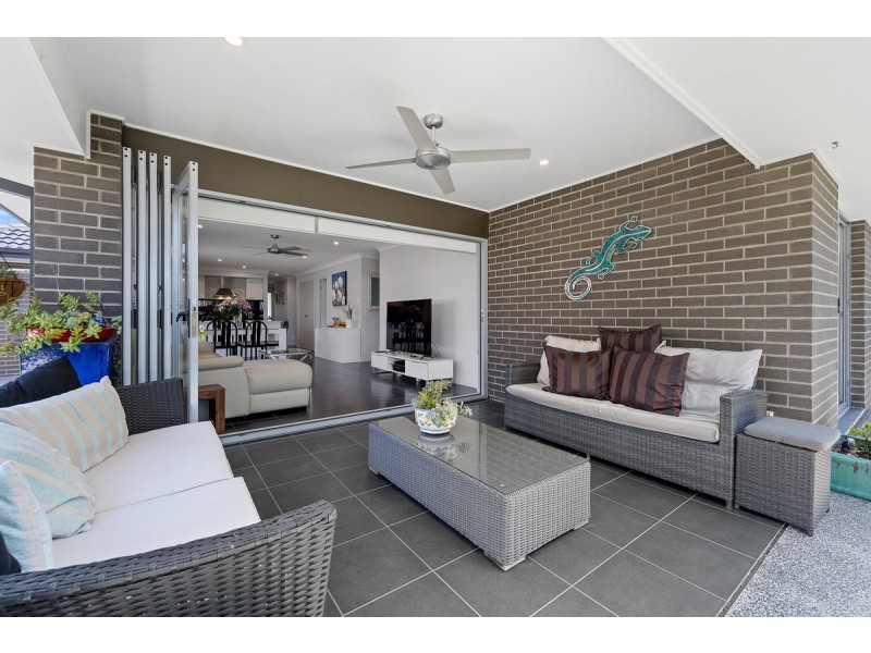 16 Freshwater Street, Thornlands QLD 4164