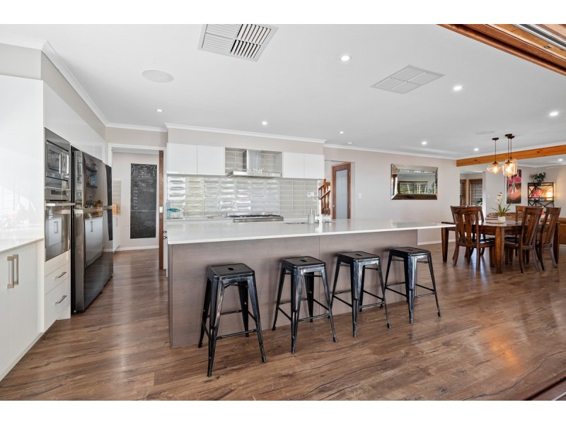 102 Hanover Drive, Alexandra Hills QLD 4161