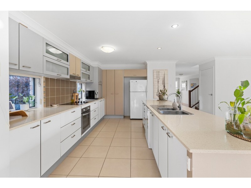 12 Keswick Place, Redland Bay QLD 4165