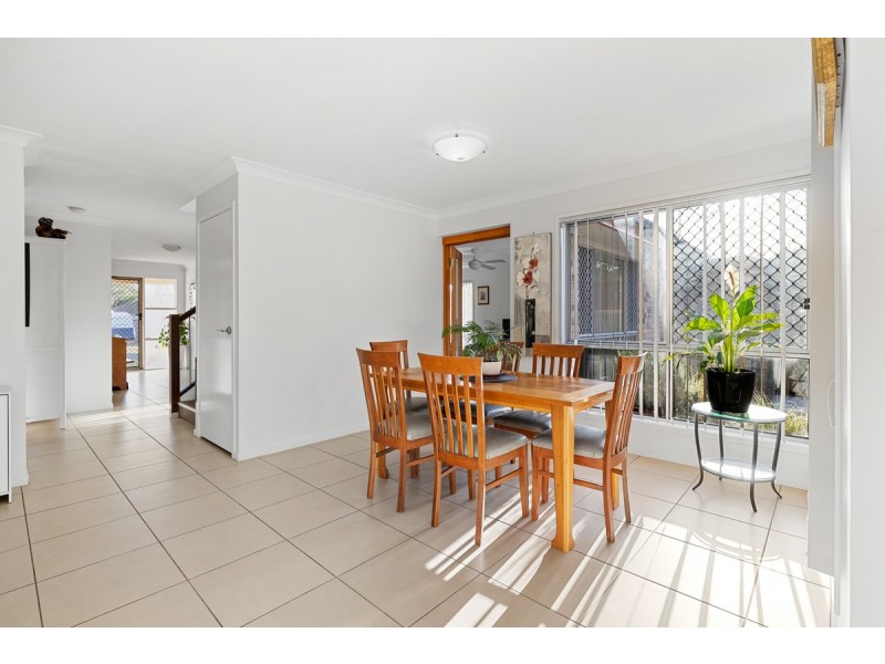12 Keswick Place, Redland Bay QLD 4165
