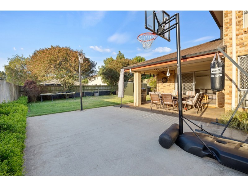 12 Keswick Place, Redland Bay QLD 4165