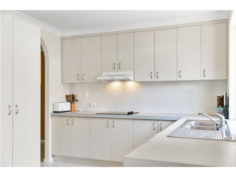 6 Pin Oak Crescent, Victoria Point QLD 4165
