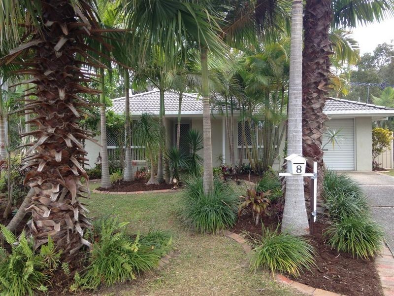 8 Terrier Court, Redland Bay QLD 4165