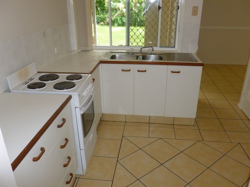 8 Terrier Court, Redland Bay QLD 4165