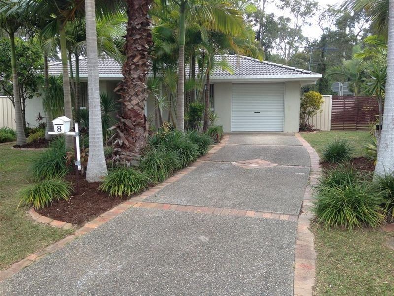 8 Terrier Court, Redland Bay QLD 4165