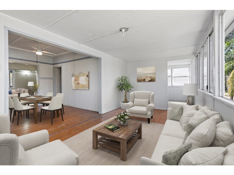 15 Tennyson Court, Russell Island QLD 4184