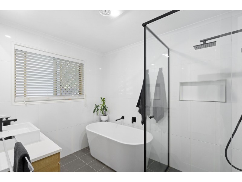 7 Biscay Street, Wellington Point QLD 4160