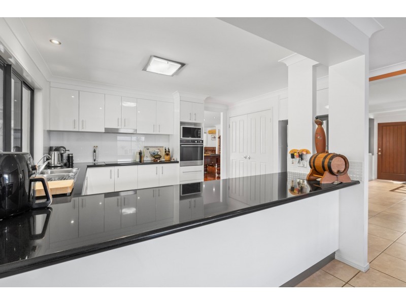 26 Whepstead Avenue, Wellington Point QLD 4160