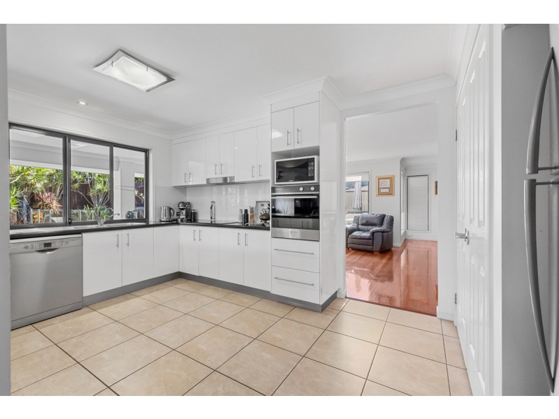 26 Whepstead Avenue, Wellington Point QLD 4160