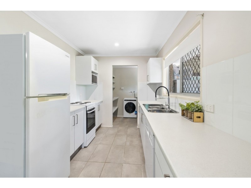 4 Ostend Court, Cleveland QLD 4163