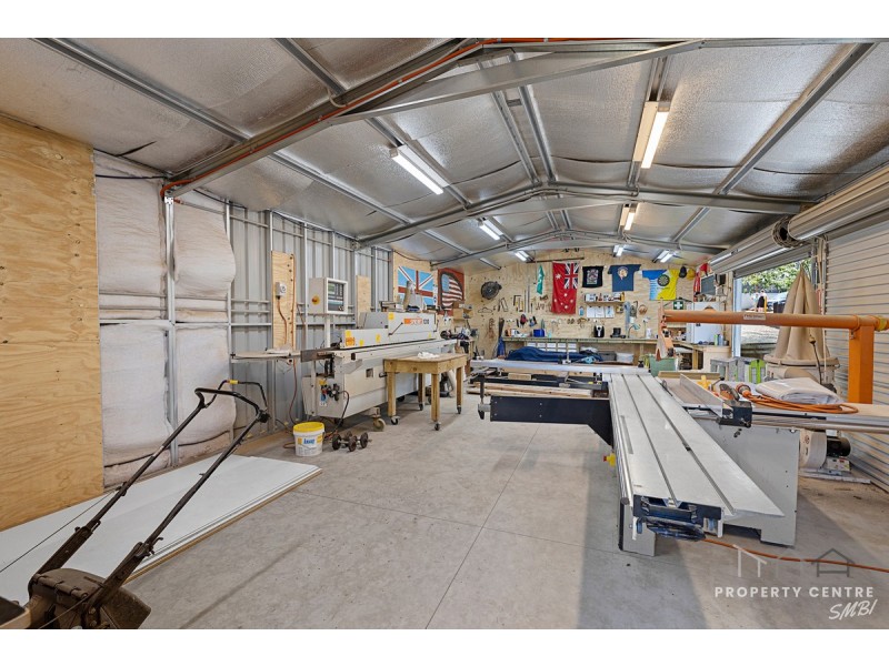 16 Stradbroke Drive, Russell Island QLD 4184