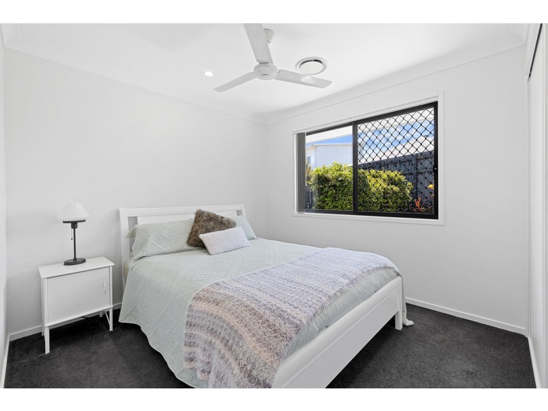 34 Sandalwood Street, Thornlands QLD 4164