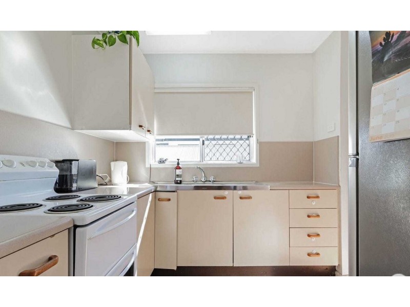 83 Cavell Street, Birkdale QLD 4159