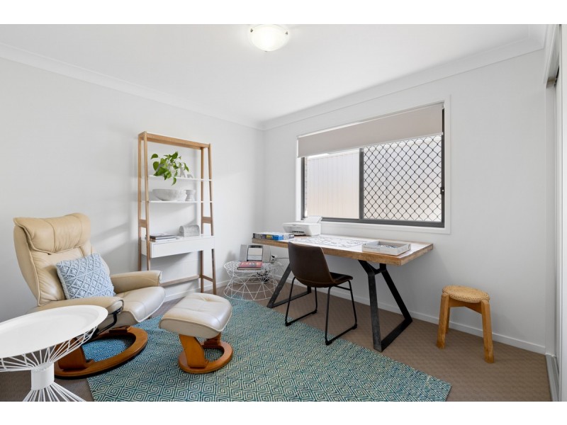 6 Selwyn Close, Victoria Point QLD 4165