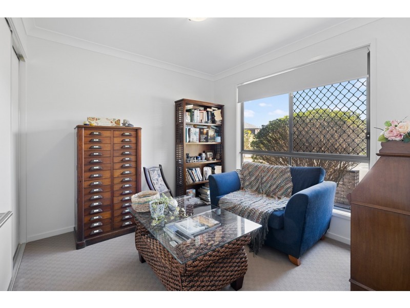 6 Selwyn Close, Victoria Point QLD 4165