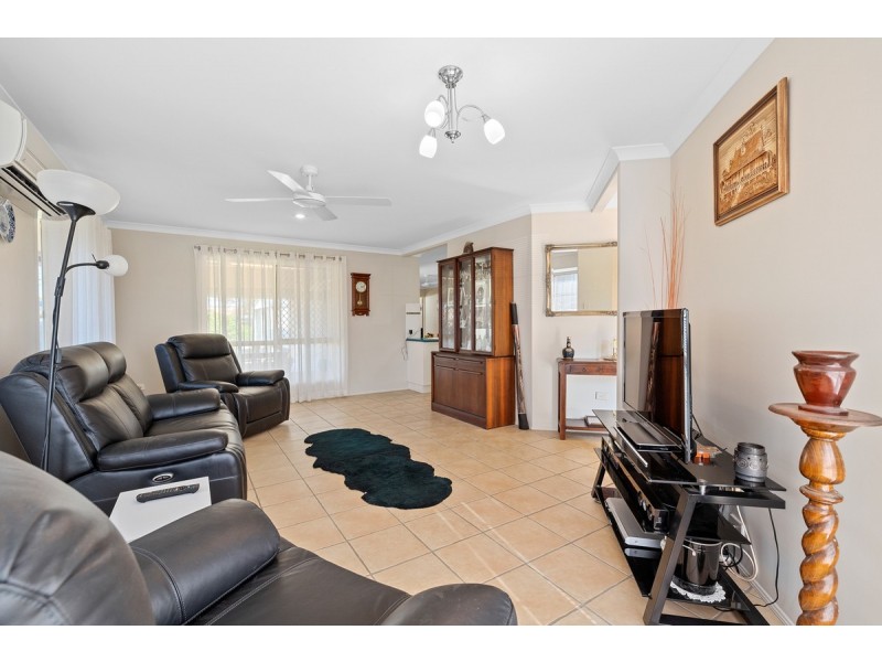 16 Vera Street, Redland Bay QLD 4165