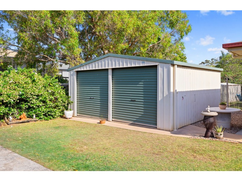 16 Vera Street, Redland Bay QLD 4165